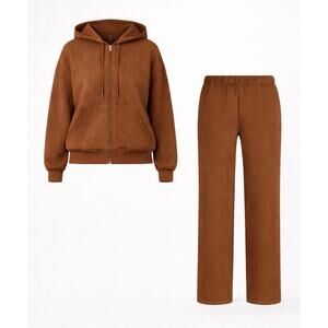 SKIMS SET. Full Zip Fleece Hoodie and Straight Leg Pant. Smalls. Color Bison